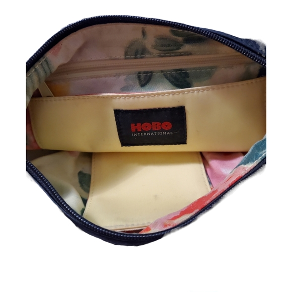 HOBO Black leather hobo crossover bag - Picture 2 of 3